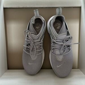 Nike Women's Air Presto Lace Up Sneakers WOLF GREY 878068-006 SZ 7